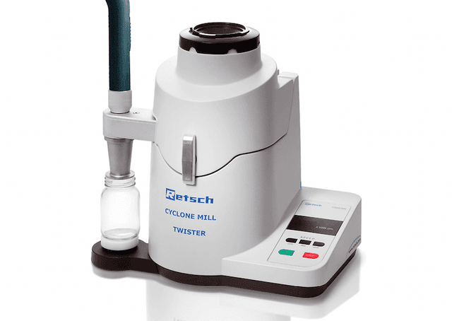 Retsch Cyclone Mill TWISTER, complete with rotor, grinding ring, sieve section (1.0 mm and 2.0 mm), wooden plunger and 10 sample bottles 250 ml, 220–240 V, 50/60 Hz