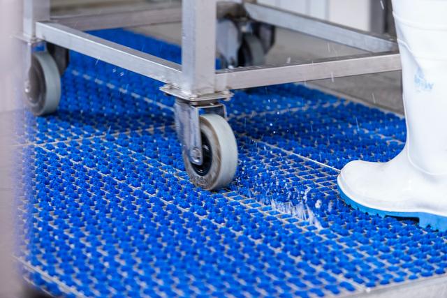 ProfilGate® si45 aqua, WLH (mm) 1820 x 2963 x 45, 1 x Stainless Steel Tray, 15 x Grate