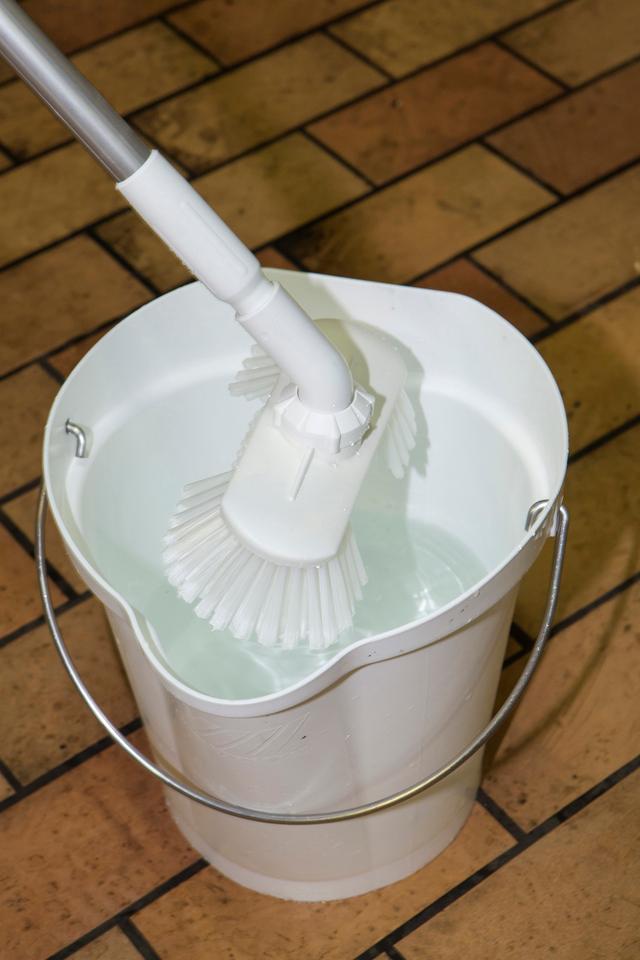 Bucket, 12 Litre, White