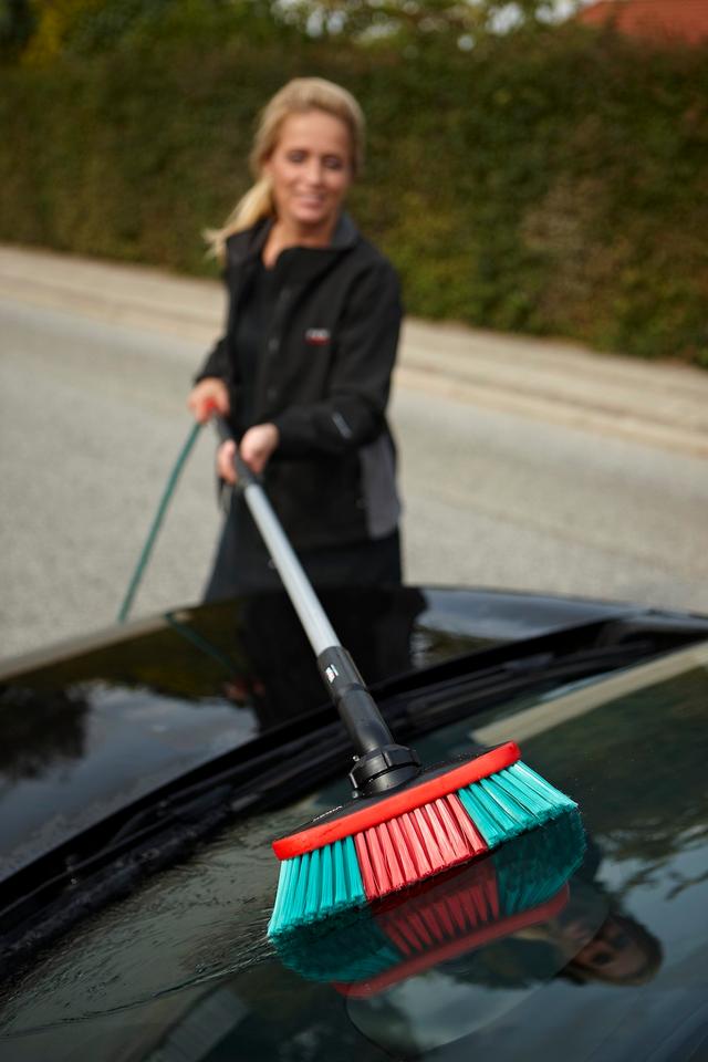 Vehicle Brush, waterfed, 250 mm, Soft/split, Black