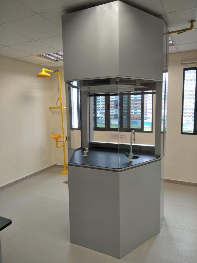 Advancelab School Demo Fume Hood, ducted, (mm) 1220 x 1000 x 2420