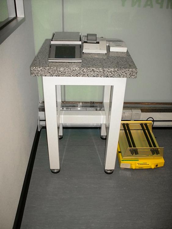 Balance Table, (mm) 600 x 600 x 900