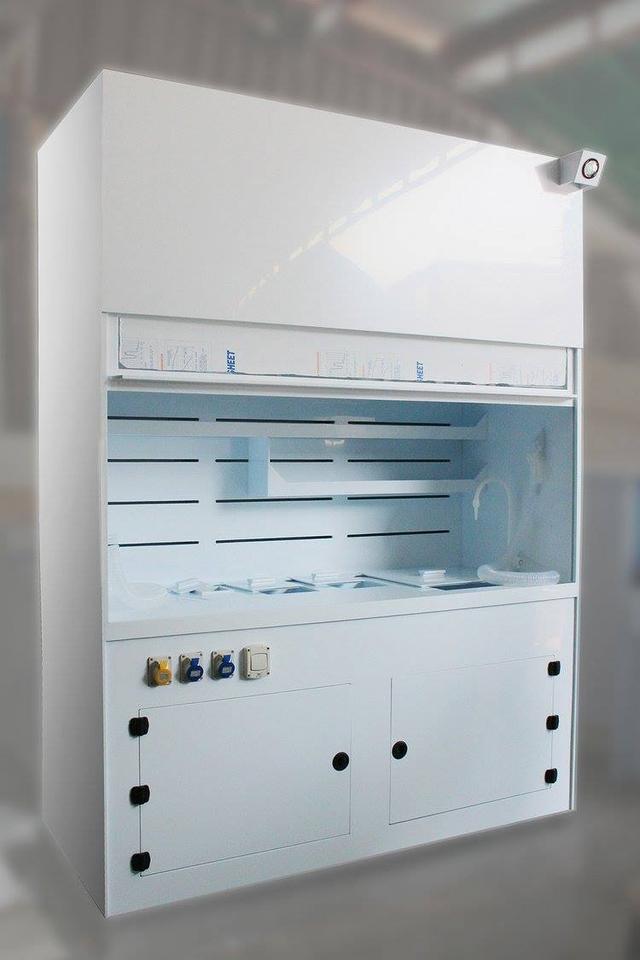 Polypropylene Fume Hood, ducted, (mm) 1520 x 920 x 2420