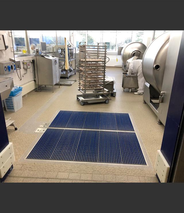 ProfilGate® sti55 Aqua wet cleaning and disinfection system, WLH (mm) 1115 x 1995 x 55, 1 x V2A-Tray, 6 x Grate