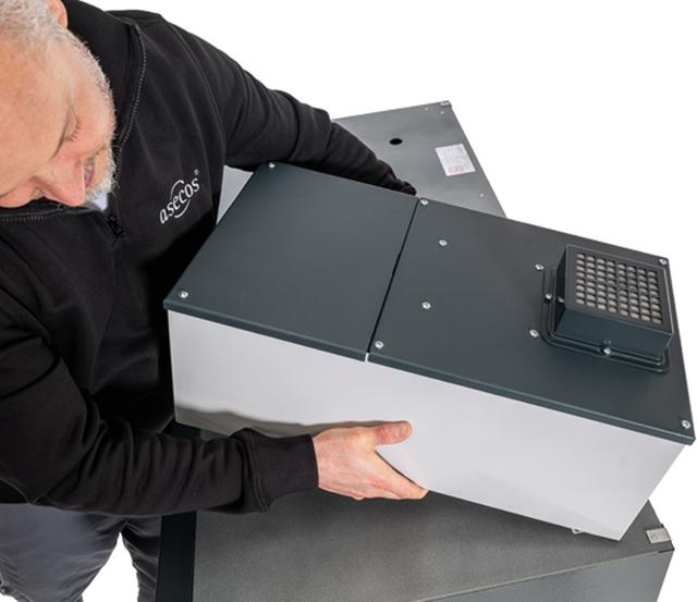 Recirculating air filter system UFA.025.030, (mm) 308 x 555 x 256, with exhaust air monitoring, for tall and underbench cabinets Recirculating air filter system UFA.025.030, (mm) 308 x 555 x 256, with exhaust air monitoring, for tall and underbench cabinets