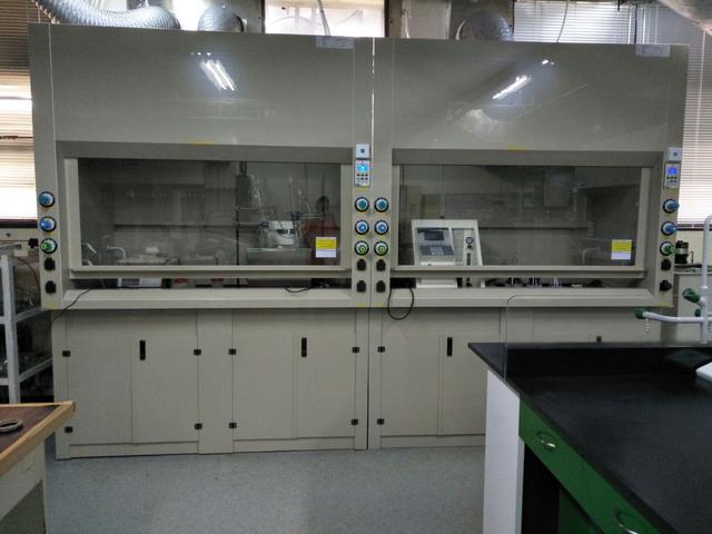 Polypropylene Fume Hood, ducted, (mm) 1820 x 920 x 2420