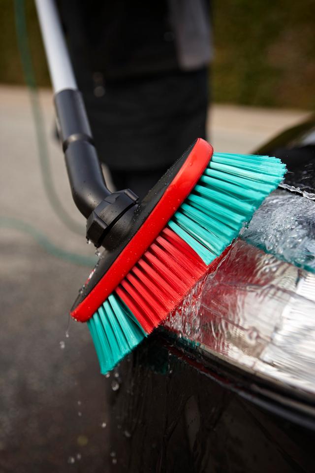 Vehicle Brush, waterfed, 250 mm, Soft/split, Black