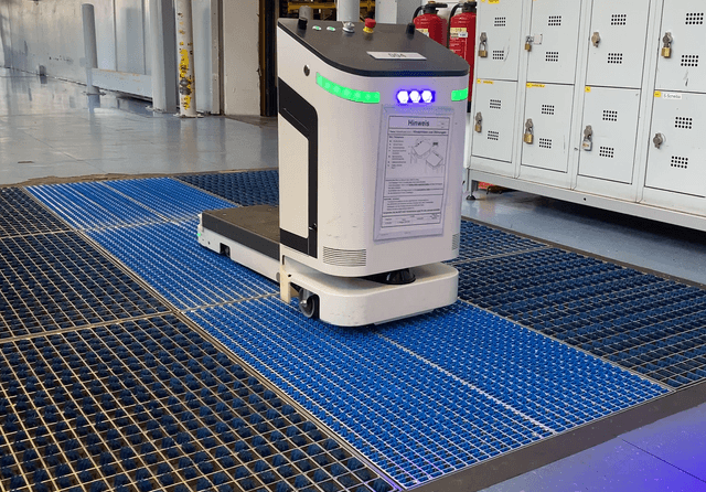 ProfilGate® xs55 dry tire cleaning system, WLH (mm) 718 x 980 x 55, 1 x V2A-Tray, 2 x Grate ProfilGate® xs55 dry tire cleaning system, WLH (mm) 718 x 980 x 55, 1 x V2A-Tray, 2 x Grate